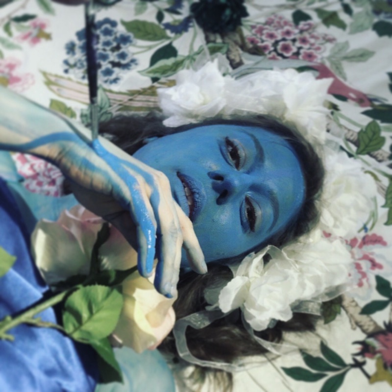 ADAMANT ROMANCE BLUE INTOLERANT, 2019 — Painting installation and lecture rap performance with Caroline Corleone and Anjay, Galerie von Empfangshalle, Munich